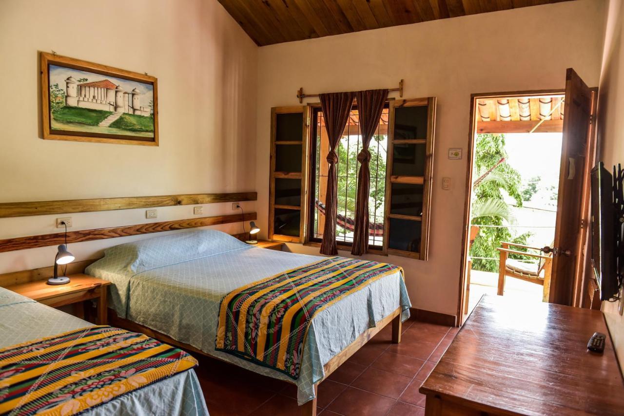 Hotel And Restaurant Guancascos 格拉西亚斯 外观 照片