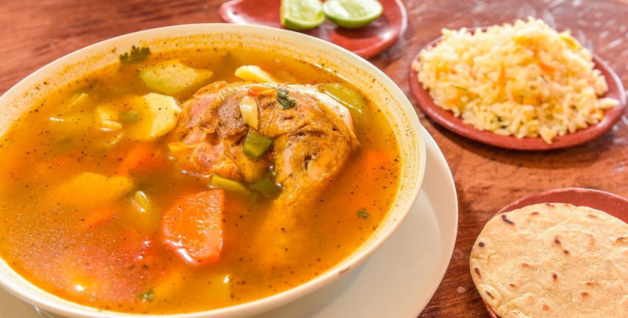 Hotel And Restaurant Guancascos 格拉西亚斯 外观 照片