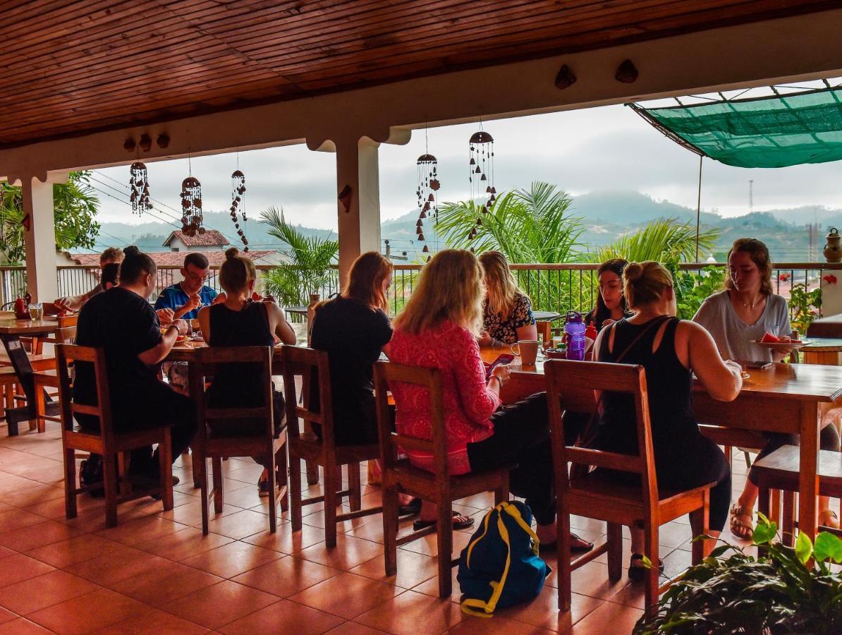 Hotel And Restaurant Guancascos 格拉西亚斯 外观 照片
