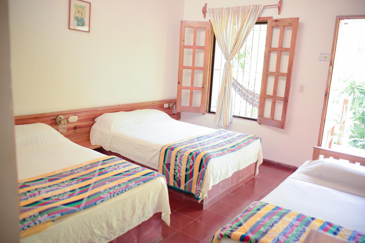 Hotel And Restaurant Guancascos 格拉西亚斯 外观 照片